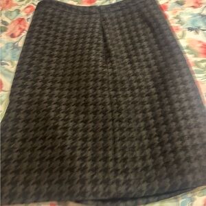 Brooks Brothers 346 Petite Houndstooth Wool-Blend Skirt – 12P